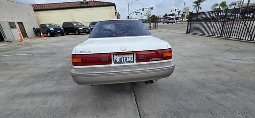 1990 Lexus ES 250 Base