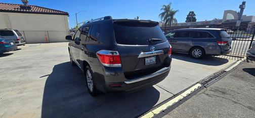 Gray 2012 Toyota Highlander Limited