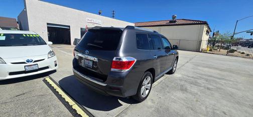 Gray 2012 Toyota Highlander Limited