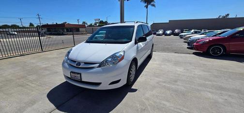 2009 Toyota Sienna LE