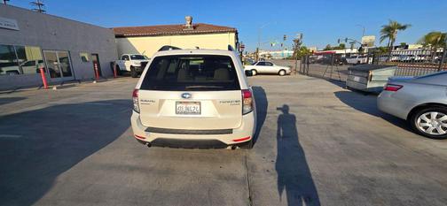 White 2012 Subaru Forester 2.5X