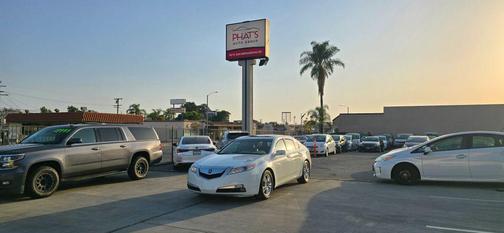 White 2009 Acura TL Technology