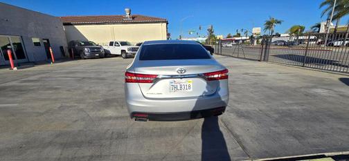Silver 2014 Toyota Avalon XLE Premium