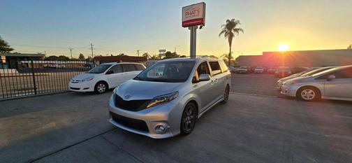 2017 Toyota Sienna SE Premium