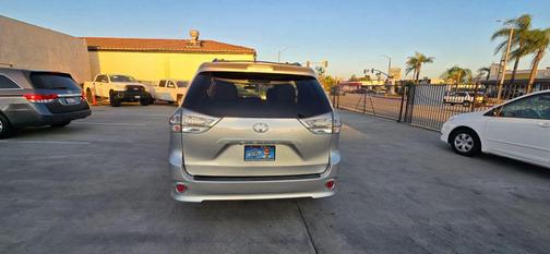 2017 Toyota Sienna SE Premium