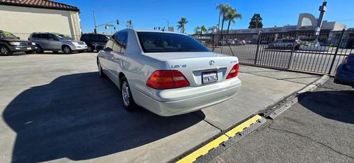 2002 Lexus LS 430 Base