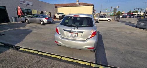 2013 Toyota Yaris LE
