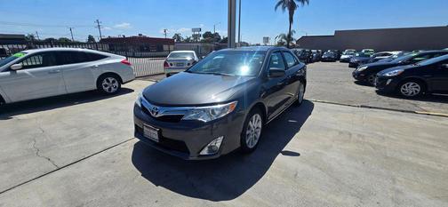 2012 Toyota Camry Hybrid XLE