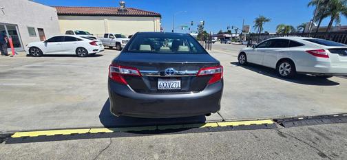 2012 Toyota Camry Hybrid XLE