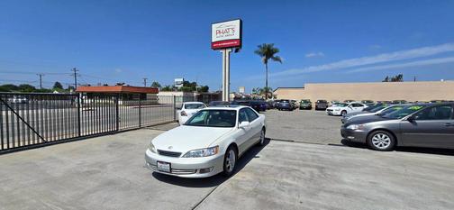 2000 Lexus ES 300 Base