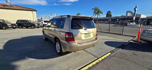 2005 Toyota Highlander Base