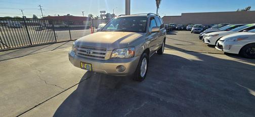 2005 Toyota Highlander Base