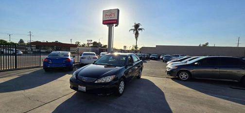 2005 Toyota Camry LE