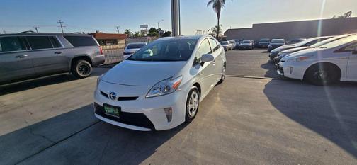 White 2014 Toyota Prius Four