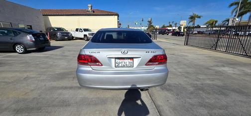 Silver 2005 Lexus ES 330 Base