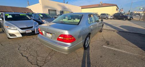 2001 Lexus LS 430 Base