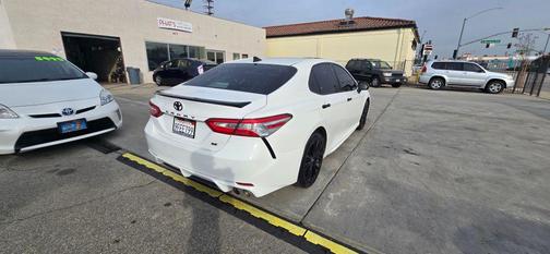 2020 Toyota Camry SE