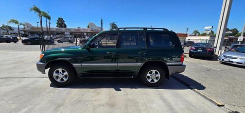 1998 Toyota Land Cruiser Base