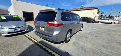 2015 Toyota Sienna LE