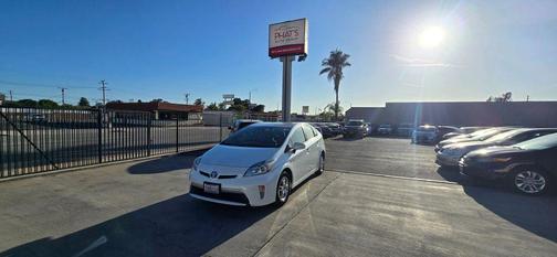 White 2015 Toyota Prius Plug-in Base