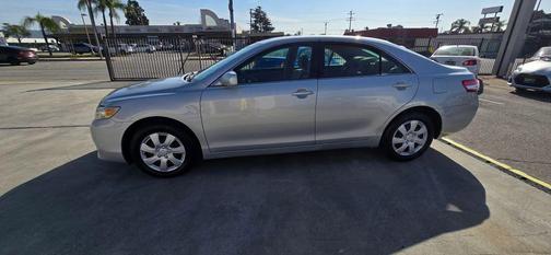 2010 Toyota Camry LE