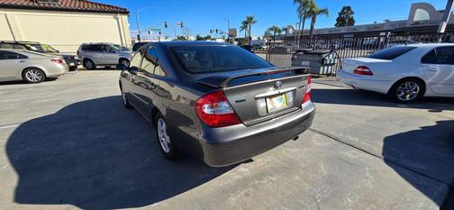 2004 Toyota Camry SE