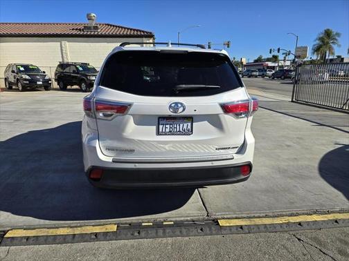 2014 Toyota Highlander Limited Platinum