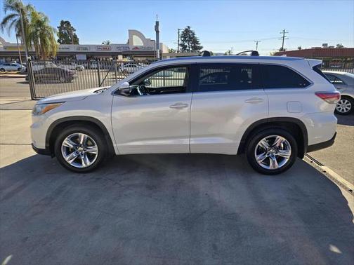 2014 Toyota Highlander Limited Platinum