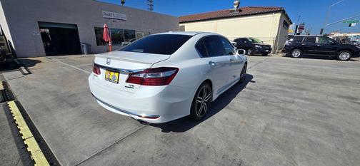 White 2016 Honda Accord Touring Sedan 4D