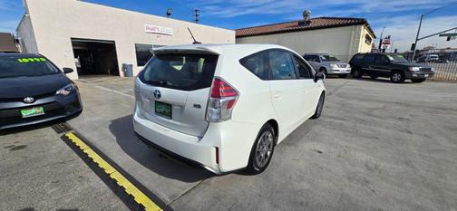 2015 Toyota Prius v Four