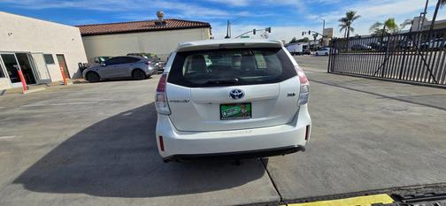 2015 Toyota Prius v Four
