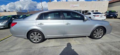2005 Toyota Avalon Touring