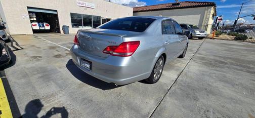 2005 Toyota Avalon Touring
