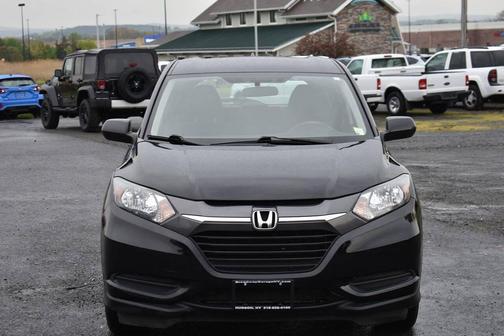Crystal Black Pearl 2016 Honda HR-V LX
