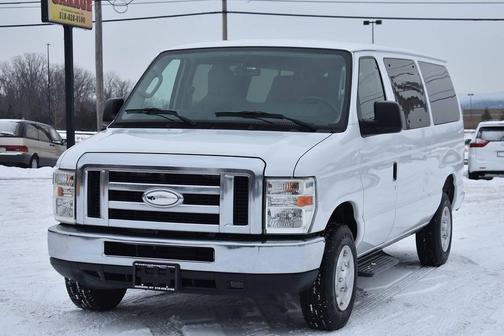 2014 Ford E350 Super Duty XLT