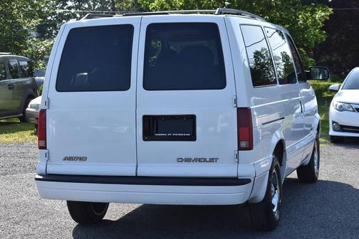 2002 Chevrolet Astro Base