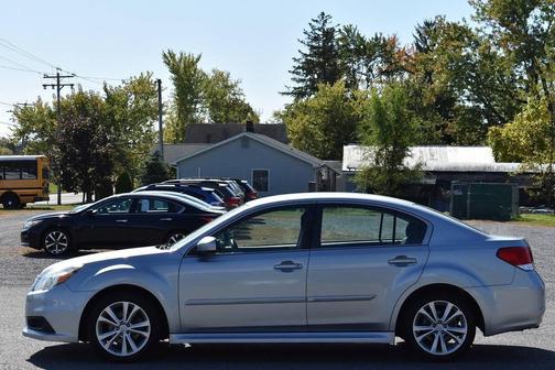 2013 Subaru Legacy Premium