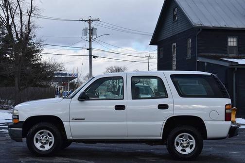 2001 Chevrolet Tahoe Base