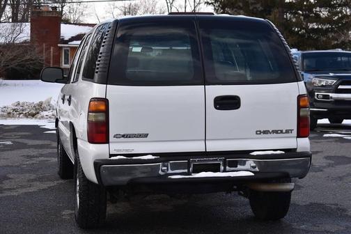 2001 Chevrolet Tahoe Base