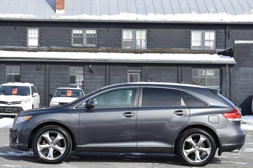 2010 Toyota Venza Base