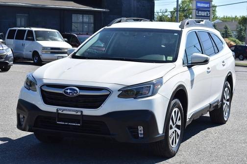 Crystal White Pearl 2022 Subaru Outback Premium