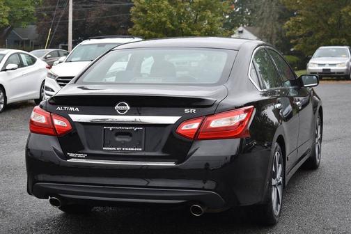 2016 Nissan Altima 2.5 SR