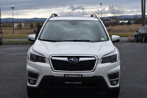 Crystal White Pearl 2021 Subaru Forester Limited