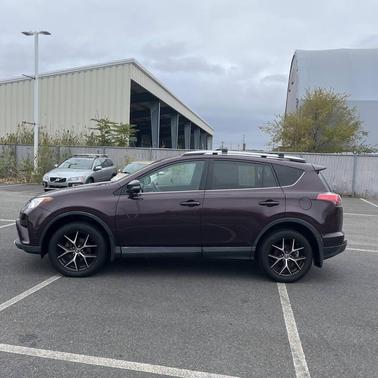 2016 Toyota RAV4 SE