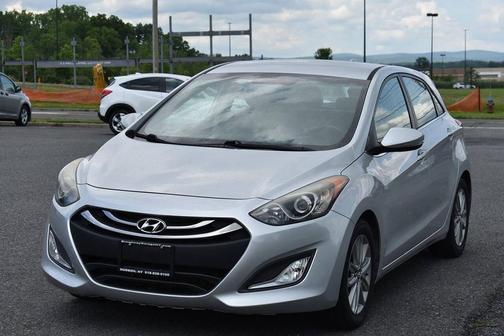 Shimmering Silver 2014 Hyundai Elantra GT Base