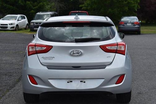 Shimmering Silver 2014 Hyundai Elantra GT Base