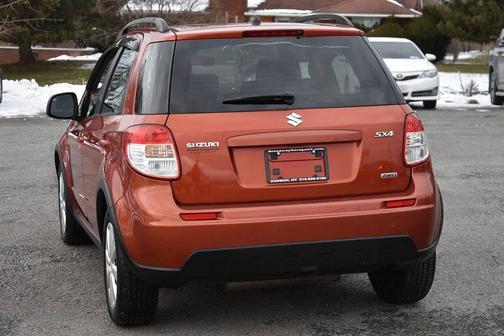 2010 Suzuki SX4 Base AWD 4dr Crossover CVT