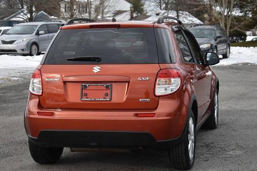 2010 Suzuki SX4 Base AWD 4dr Crossover CVT