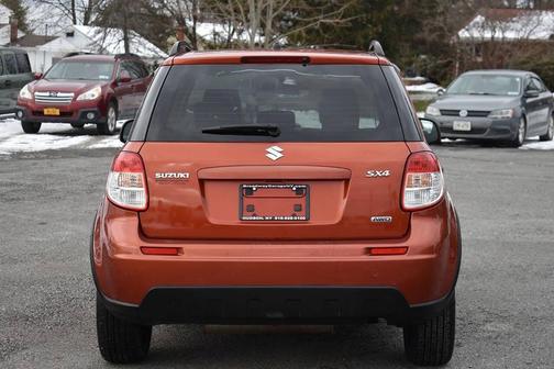 2010 Suzuki SX4 Base AWD 4dr Crossover CVT