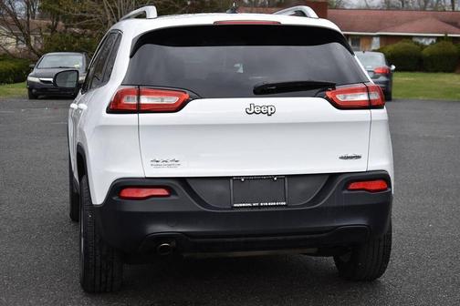 Bright White Clear Coat 2014 Jeep Cherokee Latitude